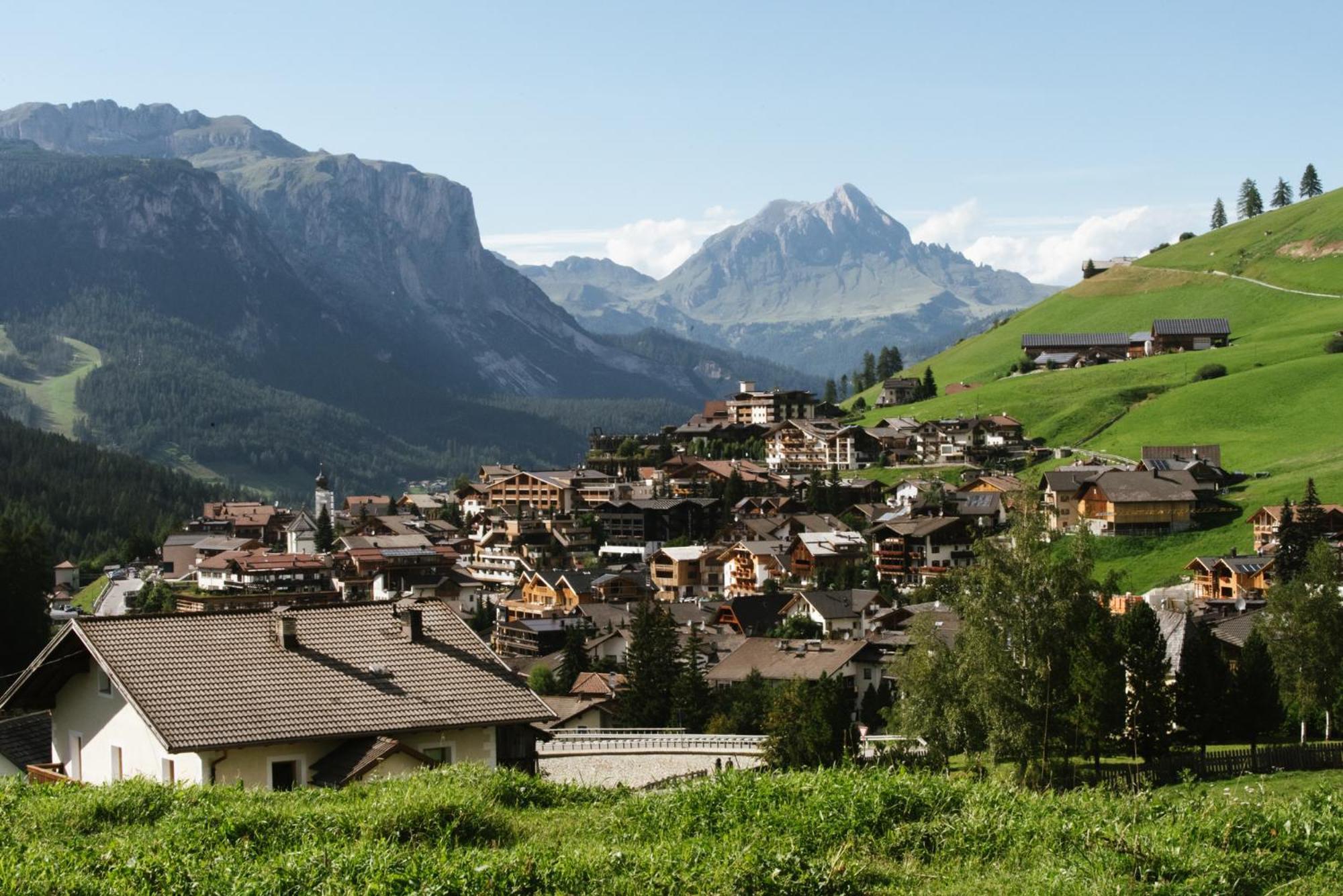 Apartments Da La Vedla Flats San Cassiano  Kültér fotó